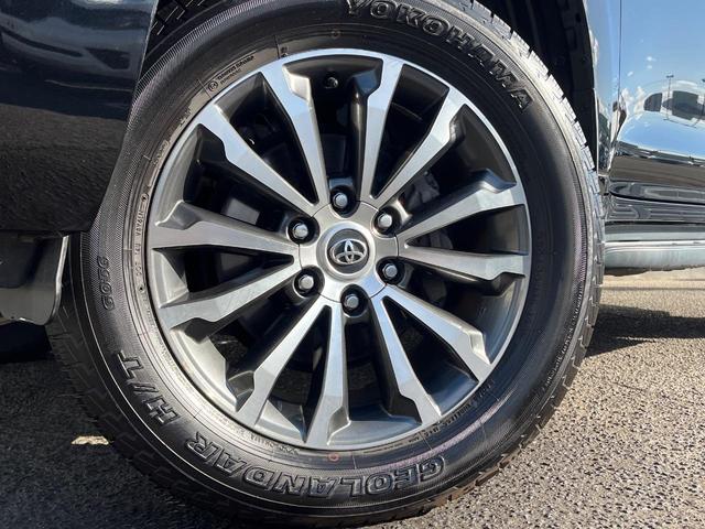 ランドクルーザープラド TX Lパッケージ サンルーフ 4WD 7人乗り 衝突軽減装置 禁煙車 本革シート レーダークルーズ 純正オプションアルミ バックカメラ ETC Bluetooth フルセグ ドラレコ 前席シートベンチレーション(14枚目)