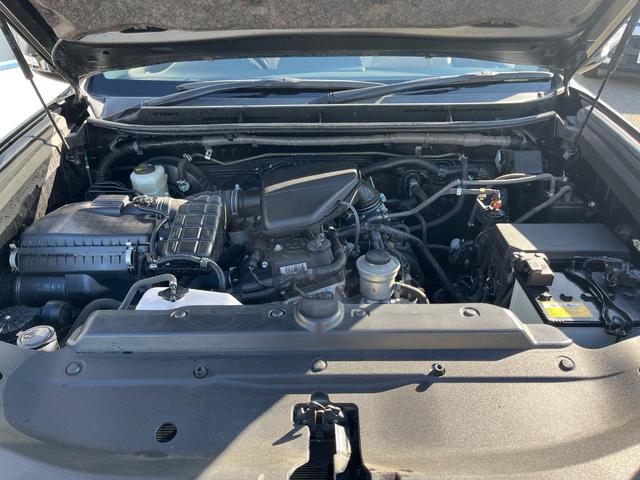 ランドクルーザープラド TX Lパッケージ サンルーフ 4WD 7人乗り 衝突軽減装置 禁煙車 本革シート レーダークルーズ 純正オプションアルミ バックカメラ ETC Bluetooth フルセグ ドラレコ 前席シートベンチレーション(18枚目)