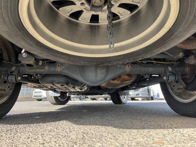 ランドクルーザープラド TX Lパッケージ サンルーフ 4WD 7人乗り 衝突軽減装置 禁煙車 本革シート レーダークルーズ 純正オプションアルミ バックカメラ ETC Bluetooth フルセグ ドラレコ 前席シートベンチレーション(19枚目)