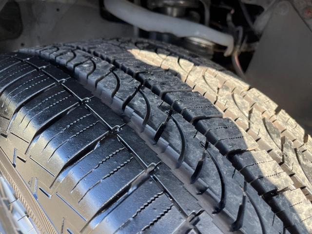 ランドクルーザープラド TX Lパッケージ サンルーフ 4WD 7人乗り 衝突軽減装置 禁煙車 本革シート レーダークルーズ 純正オプションアルミ バックカメラ ETC Bluetooth フルセグ ドラレコ 前席シートベンチレーション(32枚目)