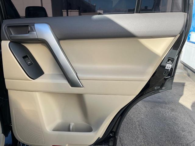 ランドクルーザープラド TX Lパッケージ サンルーフ 4WD 7人乗り 衝突軽減装置 禁煙車 本革シート レーダークルーズ 純正オプションアルミ バックカメラ ETC Bluetooth フルセグ ドラレコ 前席シートベンチレーション(45枚目)