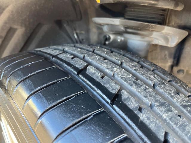 ハリアー Ｚ　衝突軽減装置　禁煙車　純正１２．３インチナビ　全周囲カメラ　ＪＢＬサウンドシステム　レーダークルーズ　ＥＴＣ　Ｂｌｕｅｔｏｏｔｈ　フルセグ　ドラレコ　パワーバックドア　デジタルインナーミラー（28枚目）