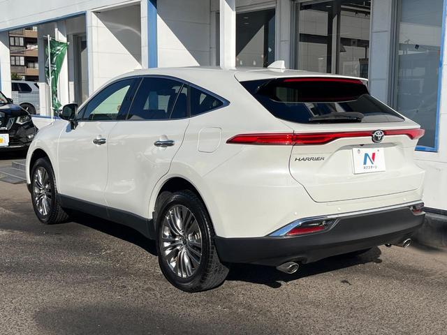 ハリアー Ｚ　衝突軽減装置　禁煙車　純正１２．３インチナビ　全周囲カメラ　ＪＢＬサウンドシステム　レーダークルーズ　ＥＴＣ　Ｂｌｕｅｔｏｏｔｈ　フルセグ　ドラレコ　パワーバックドア　デジタルインナーミラー（32枚目）