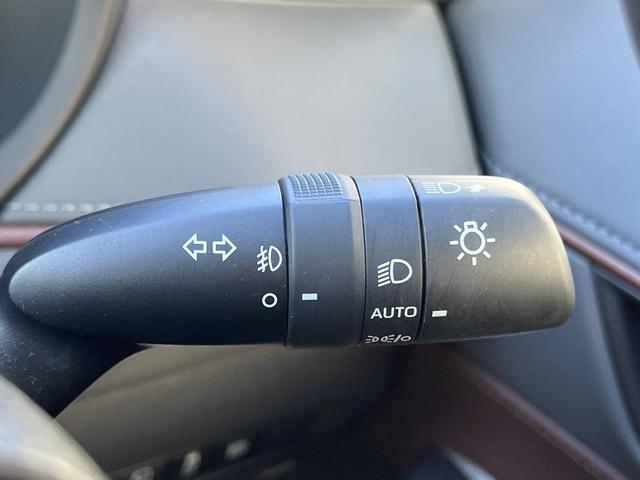 ハリアー Ｚ　衝突軽減装置　禁煙車　純正１２．３インチナビ　全周囲カメラ　ＪＢＬサウンドシステム　レーダークルーズ　ＥＴＣ　Ｂｌｕｅｔｏｏｔｈ　フルセグ　ドラレコ　パワーバックドア　デジタルインナーミラー（62枚目）