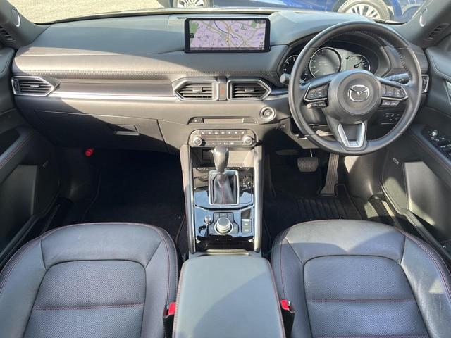 ＣＸ－５ ＸＤ　スポーツアピアランス　ディーゼル　純正エアロ　衝突軽減装置　禁煙車　純正１０型ナビ　全周囲カメラ　ＢＯＳＥサウンドシステム　本革シート　レーダークルーズ　ＥＴＣ　Ｂｌｕｅｔｏｏｔｈ　フルセグ　ドライブレコーダー（2枚目）