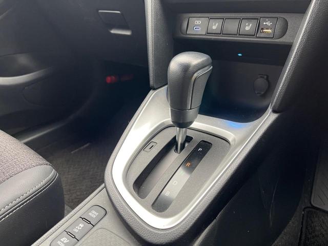 ヤリスクロス ハイブリッドＺ　モデリスタエアロ　全周囲カメラ　衝突被害軽減システム　レーダークルーズ　８インチディスプレイ　禁煙車　ハーフレザーシート　パワーシート　コーナーセンサー　シートヒーター　電動リアゲート　ＥＴＣ　ＬＥＤ（46枚目）