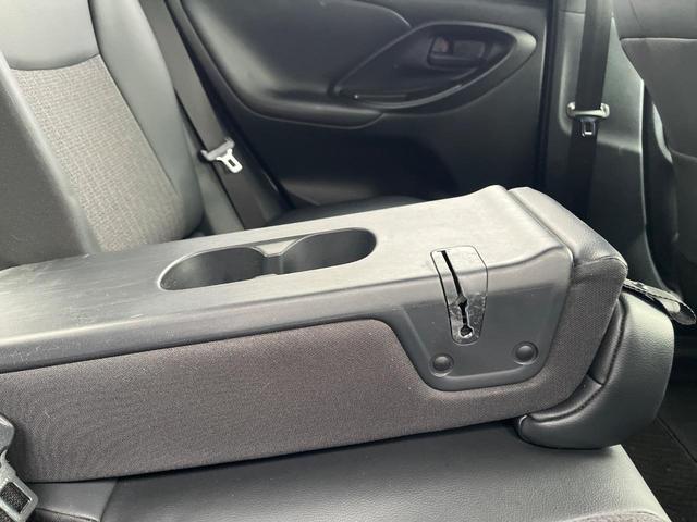 ヤリスクロス ハイブリッドＺ　モデリスタエアロ　全周囲カメラ　衝突被害軽減システム　レーダークルーズ　８インチディスプレイ　禁煙車　ハーフレザーシート　パワーシート　コーナーセンサー　シートヒーター　電動リアゲート　ＥＴＣ　ＬＥＤ（50枚目）