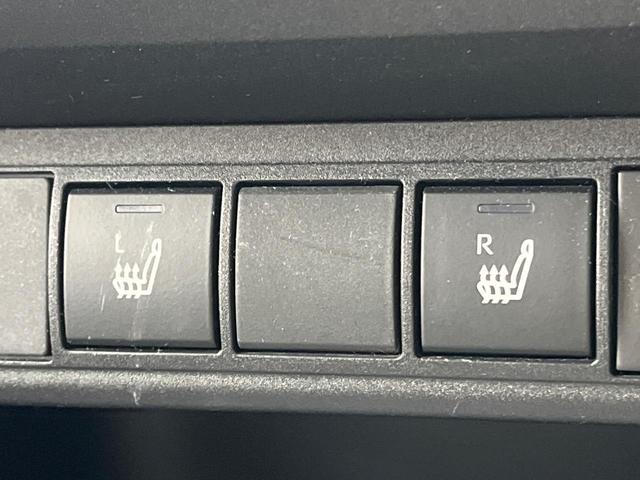 ヤリスクロス ハイブリッドＺ　モデリスタエアロ　全周囲カメラ　衝突被害軽減システム　レーダークルーズ　８インチディスプレイ　禁煙車　ハーフレザーシート　パワーシート　コーナーセンサー　シートヒーター　電動リアゲート　ＥＴＣ　ＬＥＤ（53枚目）