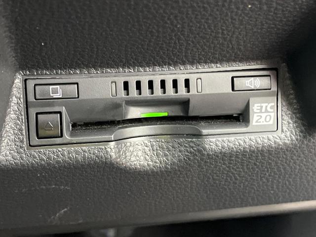 ヤリスクロス ハイブリッドＺ　モデリスタエアロ　全周囲カメラ　衝突被害軽減システム　レーダークルーズ　８インチディスプレイ　禁煙車　ハーフレザーシート　パワーシート　コーナーセンサー　シートヒーター　電動リアゲート　ＥＴＣ　ＬＥＤ（56枚目）