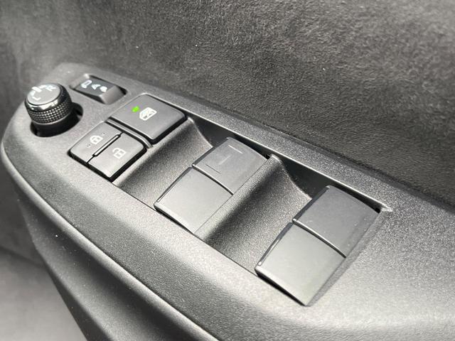 ヤリスクロス ハイブリッドＺ　モデリスタエアロ　全周囲カメラ　衝突被害軽減システム　レーダークルーズ　８インチディスプレイ　禁煙車　ハーフレザーシート　パワーシート　コーナーセンサー　シートヒーター　電動リアゲート　ＥＴＣ　ＬＥＤ（68枚目）