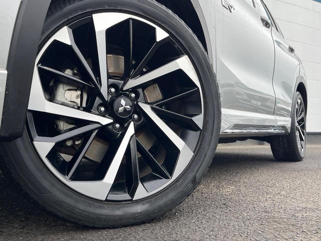 �y�����Q�O�C���`�A���~�z�C�[���z�O�ςɃ}�b�`���������A���~�z�C�[���𑕒����Ă���܂��B�e��ЊO�A���~�z�C�[����A�X�^�b�h���X�^�C�����戵�����Ă���܂��B���񂲑��k����������