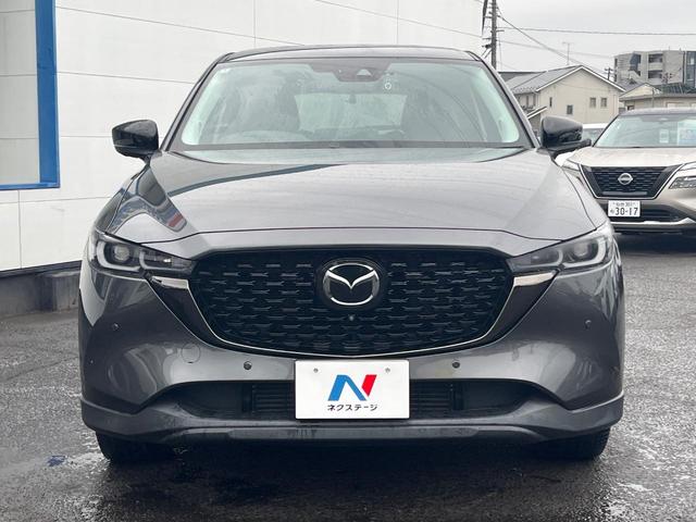 ＣＸ－５ ＸＤ　ブラックトーンエディション　ディーゼル（軽油）　衝突軽減装置　禁煙車　純正１０．２５型ナビ　全周囲カメラ　レーダークルーズ　ＥＴＣ　Ｂｌｕｅｔｏｏｔｈ　フルセグ　ドラレコ　シートヒーター　電動リアゲート　パワーシート　合皮レザー（14枚目）