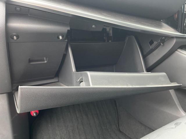 エクストレイル Ｇ　ｅ－４ＯＲＣＥ　４ＷＤ　衝突軽減装置　禁煙車　純正１２．３型ナビ　全周囲カメラ　レーダークルーズ　ＥＴＣ　Ｂｌｕｅｔｏｏｔｈ　フルセグ　ＡｐｐｌｅＣａｒＰｌａｙ　シートヒーター　電動リアゲート　デジタルインナーミラー（64枚目）