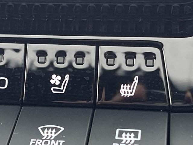 ランドクルーザー２５０ ＶＸ　丸目１眼ＬＥＤヘッドライト　ＪＢＬサウンド　サンルーフ　全周囲カメラ　デジタルインナーミラー　黒革シート　ベンチレーション　シートヒーター／ステアリングヒーター　７人乗り　パワーバックドア（7枚目）