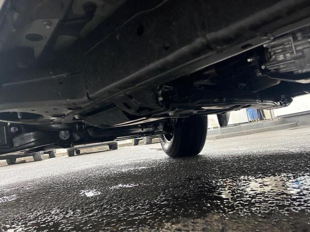 ランドクルーザー２５０ ＶＸ　丸目１眼ＬＥＤヘッドライト　ＪＢＬサウンド　サンルーフ　全周囲カメラ　デジタルインナーミラー　黒革シート　ベンチレーション　シートヒーター／ステアリングヒーター　７人乗り　パワーバックドア（25枚目）