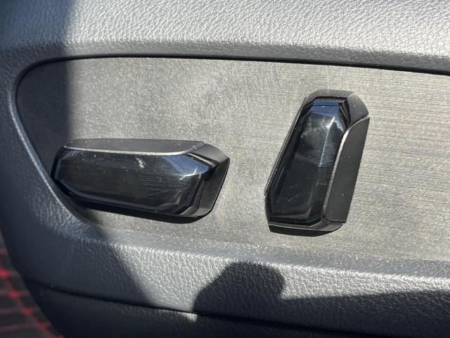 ＮＸ ＮＸ３５０ｈ　Ｆスポーツ　ＴＲＤエアロ　サンルーフ　衝突軽減装置　禁煙車　純正１４インチナビ　全周囲カメラ　本革シート　レーダークルーズ　ＥＴＣ　フルセグ　ドラレコ　ＡＣ１００Ｖ電源　前席シートベンチレーション（44枚目）