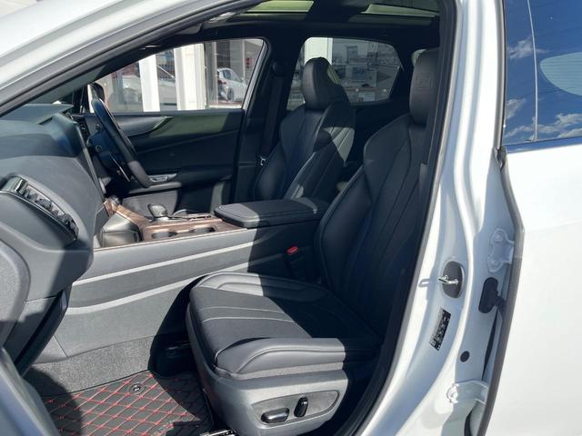 ＮＸ ＮＸ３５０ｈ　Ｆスポーツ　ＴＲＤエアロ　サンルーフ　衝突軽減装置　禁煙車　純正１４インチナビ　全周囲カメラ　本革シート　レーダークルーズ　ＥＴＣ　フルセグ　ドラレコ　ＡＣ１００Ｖ電源　前席シートベンチレーション（46枚目）