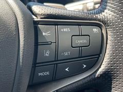 【レーダークルーズコントロール】高速道路での長距離走行が楽に！！自動で速度を保つクルーズコントロールが、衝突軽減システムと連携し、前方の車両を感知して車間を保つように速度調節してくれます！！ 7