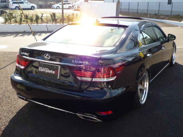 ＬＳ４６０Ｌ ベースグレード　／後期仕様／Ｆモデリスタ／ＵＳヘットライト／ＫＡＺ－ＳＵＳ＋アキュエアーマネージメント／ワーク　ジーストＦ２０、Ｒ２１インチ／イデアルブレーキＫＩＴ／スルガスピード　ループマフラー／日本版ナビ／ＴＶ／（6枚目）