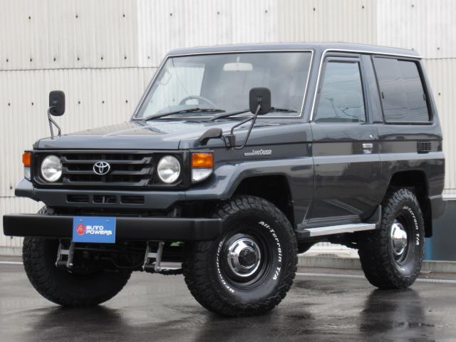 ランドクルーザー７０ ＬＸ５速マニュアルリフトアップ　新品ＢＦタイヤ　新品ホイール　新品ＢＦグッドリッチオールテレーンタイヤ　新品トヨタ輸出用ホイール　新品ブラック純正バンパー　新品ブラックｙクグリル　新品リアスモーク　新品シャックル　新品シャックルブッシュ　希少５速マニュアル（2枚目）