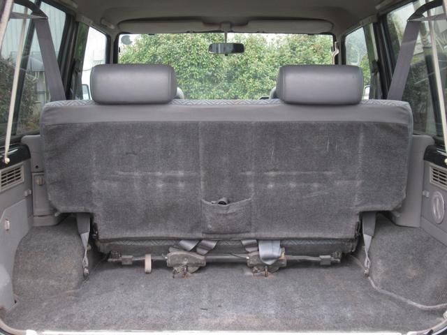 ランドクルーザー70 LXショートナローボディー 5速マニュアル 前後リーフ型 マニュアルハブ メッキバンパー 社外15インチアルミホイール ヨコハマジオランダーA/T・S 純正ダークグリーン色 ケンウッドSDナビ フルセグテレビ Bluetooth(20枚目)