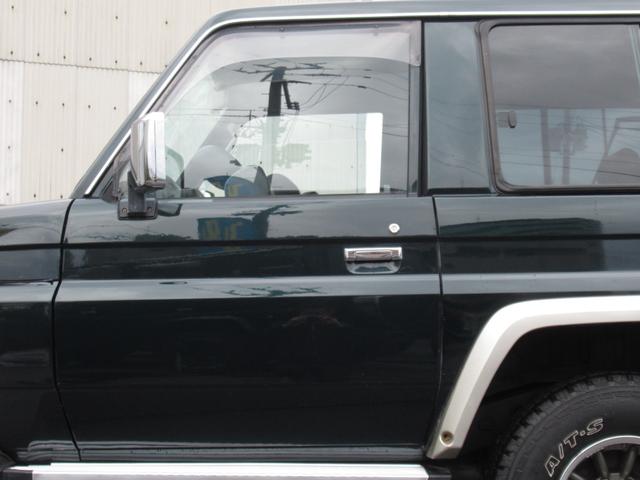 ランドクルーザー70 LXショートナローボディー 5速マニュアル 前後リーフ型 マニュアルハブ メッキバンパー 社外15インチアルミホイール ヨコハマジオランダーA/T・S 純正ダークグリーン色 ケンウッドSDナビ フルセグテレビ Bluetooth(28枚目)