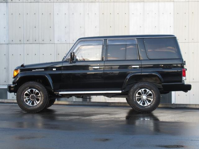 ランドクルーザープラド ＳＸワイド最終後期型　リフトアップ　社外１５インチアルミ　ヨコハマジオランダーＡ／Ｔタイヤ　クリスタルヘッドライト　新品オレンジコーナー　新品オレンジウインカー　ケンウッドＳＤナビ　地デジテレビ　Ｂｌｕｅｔｏｏｔｈ付（6枚目）