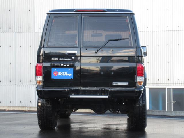 ランドクルーザープラド ＳＸワイド最終後期型　リフトアップ　社外１５インチアルミ　ヨコハマジオランダーＡ／Ｔタイヤ　クリスタルヘッドライト　新品オレンジコーナー　新品オレンジウインカー　ケンウッドＳＤナビ　地デジテレビ　Ｂｌｕｅｔｏｏｔｈ付（8枚目）