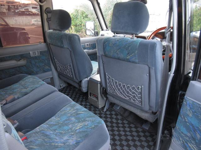 ランドクルーザープラド ＳＸワイド最終後期型　リフトアップ　社外１５インチアルミ　ヨコハマジオランダーＡ／Ｔタイヤ　クリスタルヘッドライト　新品オレンジコーナー　新品オレンジウインカー　ケンウッドＳＤナビ　地デジテレビ　Ｂｌｕｅｔｏｏｔｈ付（17枚目）