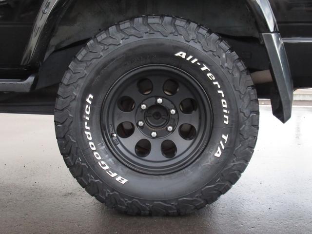 ランドクルーザープラド ＳＸワイド　リフトアップ　ジムライン１６インチホイール　ＢＦグッドリッチオールテレーンタイヤ　トヨタ純正ブラックフロントバンパー　新品スモークヘッドライト　新品オレンジコーナー　新品オレンジウインカ　ＬＥＤテール（10枚目）