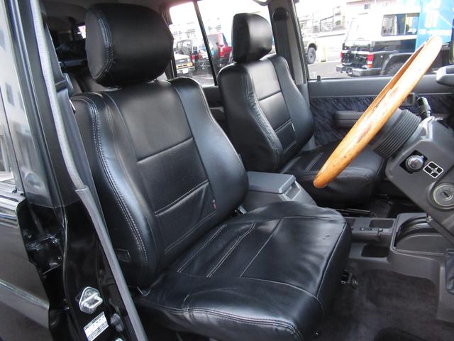 ランドクルーザープラド ＳＸワイド　リフトアップ　ジムライン１６インチホイール　ＢＦグッドリッチオールテレーンタイヤ　トヨタ純正ブラックフロントバンパー　新品スモークヘッドライト　新品オレンジコーナー　新品オレンジウインカ　ＬＥＤテール（11枚目）