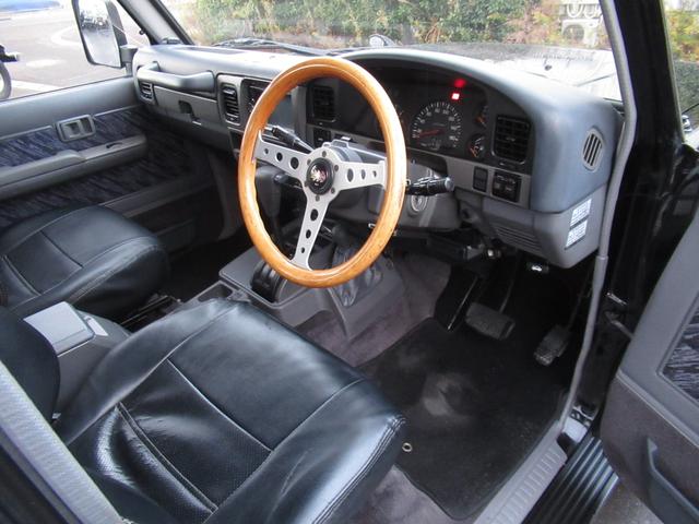 ランドクルーザープラド ＳＸワイド　リフトアップ　ジムライン１６インチホイール　ＢＦグッドリッチオールテレーンタイヤ　トヨタ純正ブラックフロントバンパー　新品スモークヘッドライト　新品オレンジコーナー　新品オレンジウインカ　ＬＥＤテール（12枚目）