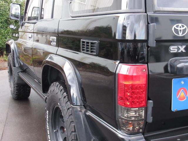 ランドクルーザープラド ＳＸワイド　リフトアップ　ジムライン１６インチホイール　ＢＦグッドリッチオールテレーンタイヤ　トヨタ純正ブラックフロントバンパー　新品スモークヘッドライト　新品オレンジコーナー　新品オレンジウインカ　ＬＥＤテール（24枚目）