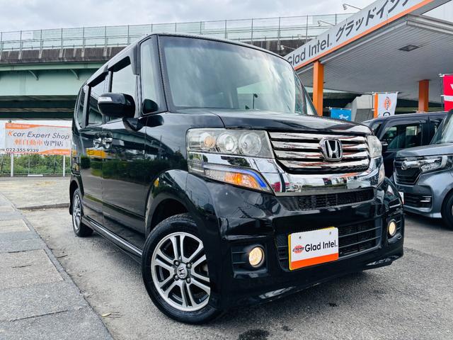 Ｎ－ＢＯＸカスタム Ｇ　ＳＳパッケージ　４ＷＤ車両／Ｂｌｕｅｔｏｏｔｈ対応ナビＴＶ／両側パワースライドドア／バックカメラ／ＥＴＣ／衝突軽減ブレーキ／横滑り防止機能／シートヒーター／ＨＩＤヘッドライト／純正１４インチアルミホイール（6枚目）