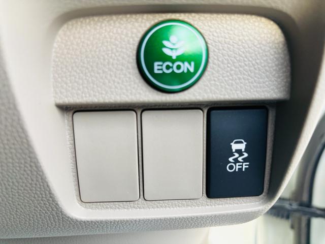 N-ONE G・Lパッケージ 4WD車両/Bluetooth対応純正ディスプレイオーディオ/バックカメラ/エンジンスターター/オートエアコン/オートライト/HIDヘッドライト/スマートキー/純正ホイールキャップ(22枚目)
