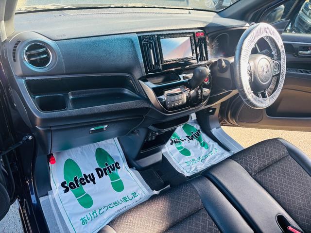 Ｎ－ＷＧＮカスタム Ｇ・Ｌパッケージ　４ＷＤ車／Ｂｌｕｅｔｏｏｔｈ対応純正ナビＴＶ／バックカメラ／ビルトインＥＴＣ／シートヒーター／ハーフレザーシート／ステアリングリモコン／ＨＩＤヘッドライト／純正１４インチアルミホイール（12枚目）