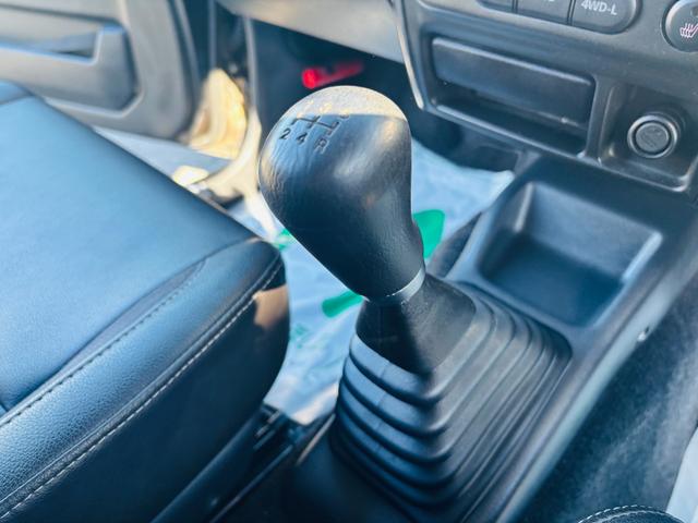 ジムニー クロスアドベンチャーXC マニュアル/4WD車/ハーフレザーシート/社外オーディオ/キーレスキー/純正16インチアルミホイール(18枚目)