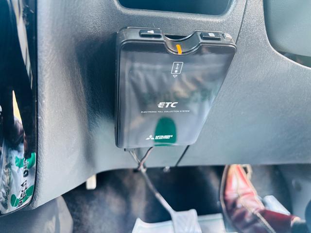 ジムニー クロスアドベンチャー 4WD/ターボ車両/マニュアル/リフトアップ/Bluetooth対応社外ナビTV/バックカメラ/シートヒーター/カスタムシフトレバー/マッドタイヤ装着/LEDフォグランプ/純正16インチアルミホイール(18枚目)