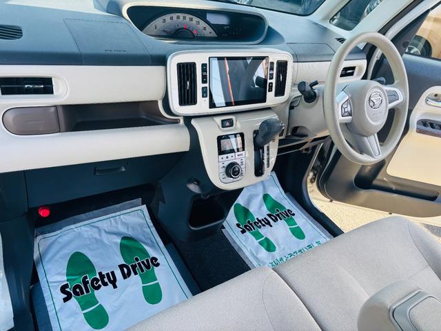 ムーヴキャンバス Ｘリミテッドメイクアップ　ＳＡＩＩ　Ｂｌｕｅｔｏｏｔｈ対応純正ナビＴＶ／全方位モニター／両側パワースライドドア／ＥＴＣ／衝突軽減ブレーキ／横滑り防止／ステアリングリモコン／ＬＥＤフォグランプ／純正ホイールキャップ（12枚目）