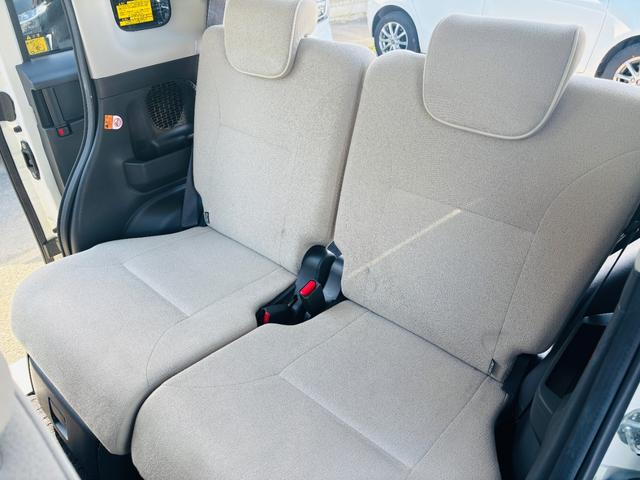 ムーヴキャンバス Ｘリミテッドメイクアップ　ＳＡＩＩ　Ｂｌｕｅｔｏｏｔｈ対応純正ナビＴＶ／全方位モニター／両側パワースライドドア／ＥＴＣ／衝突軽減ブレーキ／横滑り防止／ステアリングリモコン／ＬＥＤフォグランプ／純正ホイールキャップ（13枚目）