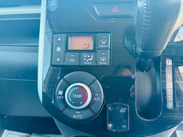 エアコンにはオート機能が付いております！！温度・風量を自動で調節してくれるので、運転中に手を伸ばして調整する手間が省けます！もちろんオート機能無しでお使い頂く事も可能です！