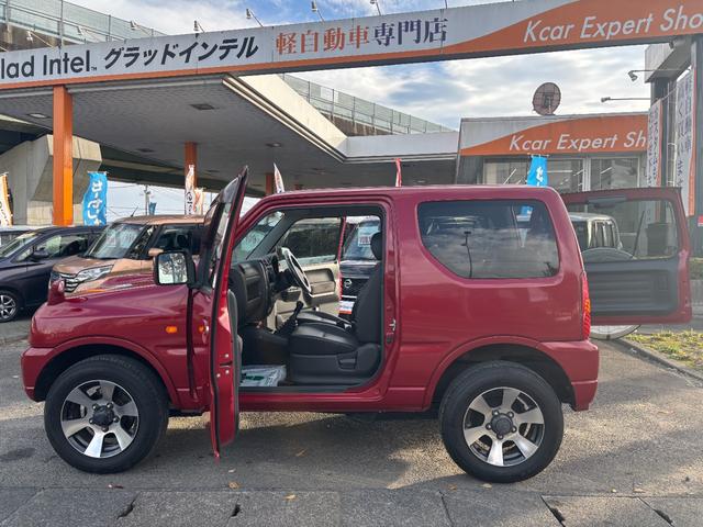 ジムニー クロスアドベンチャーXC マニュアル車/4WD/専用レザーシート/USB対応社外オーディオ/シートヒーター/純正16インチアルミホイール(25枚目)
