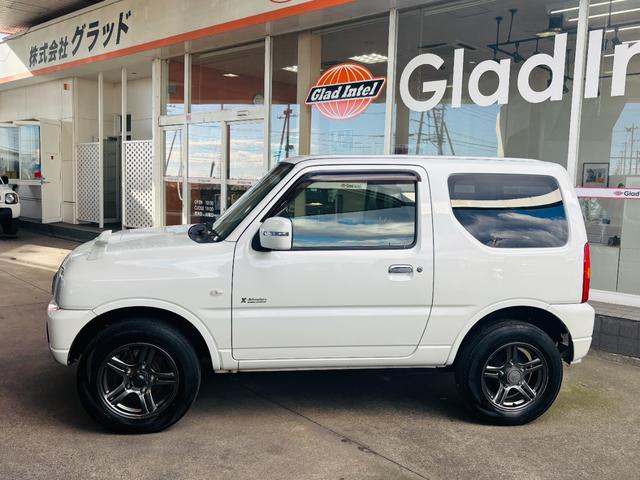 ジムニー クロスアドベンチャー　４ＷＤ／マニュアル車／専用レザー調シート／シートヒーター／社外ＣＤオーディオ／キーレスキー／純正１６インチアルミホイール（3枚目）
