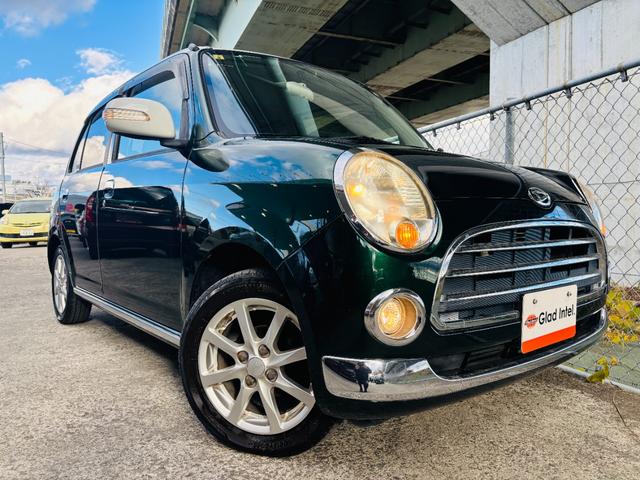 ヘッドライトは現在ハロゲンとなっております！当店ではＬＥＤへの交換も格安にて承っておりますので是非ご相談ください。思わず、夜のドライブに出かけたくなりますよ！