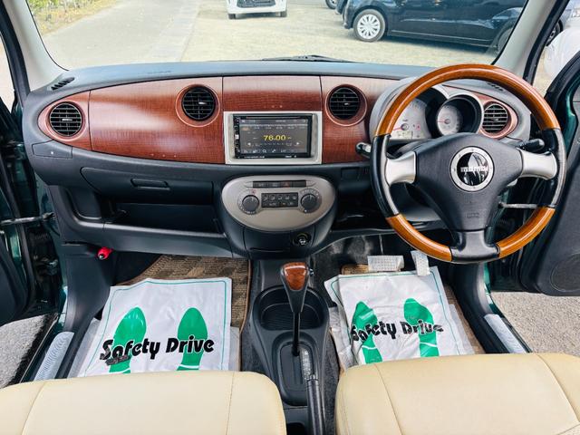 内装コンディションは、シートやパネル等にも目立つキズや汚れ等もなく、とても綺麗な状態です◎前オーナーの使用感や匂い等も少なく、気持ちよくお乗り頂けます！気になる点がありましたら、是非お申し付け下さい！