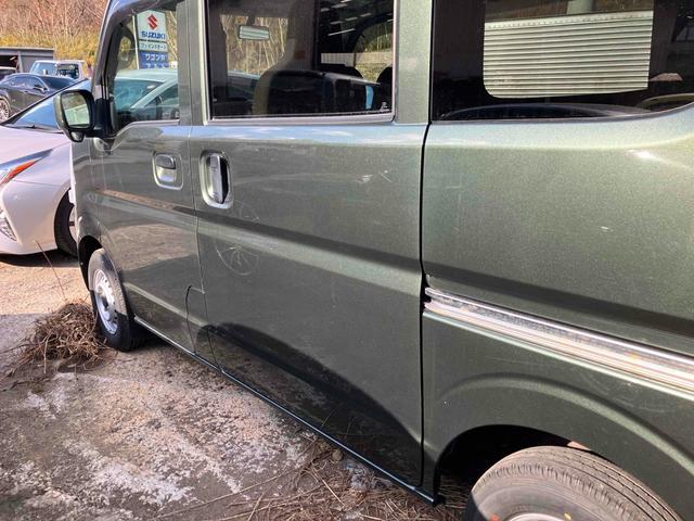 エブリイ PCリミテッド 4WD ハイルーフ AT ETC 両側スライドドア キーレスエントリー 電動格納ミラー 盗難防止システム ABS エアコン パワーステアリング パワーウィンドウ(7枚目)