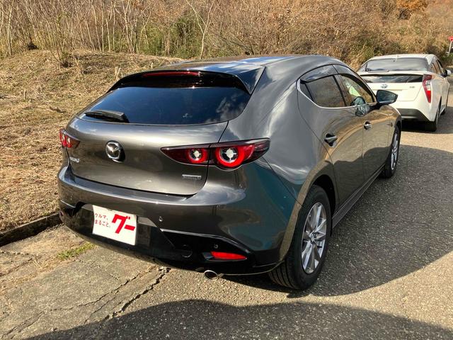 MAZDA3ファストバック 20Sプロアクティブ ツーリングセレクション ドライブレコーダー ETC 全周囲カメラ クリアランスソナー オートクルーズコントロール レーンアシスト 衝突被害軽減システム アルミホイール オートマチックハイビーム LEDヘッドランプ(14枚目)