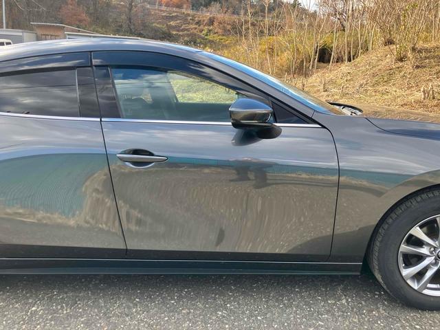 MAZDA3ファストバック 20Sプロアクティブ ツーリングセレクション ドライブレコーダー ETC 全周囲カメラ クリアランスソナー オートクルーズコントロール レーンアシスト 衝突被害軽減システム アルミホイール オートマチックハイビーム LEDヘッドランプ(17枚目)