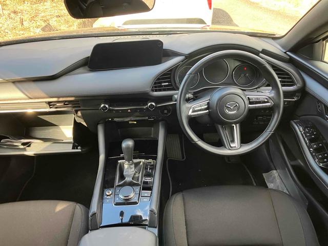 MAZDA3ファストバック 20Sプロアクティブ ツーリングセレクション ドライブレコーダー ETC 全周囲カメラ クリアランスソナー オートクルーズコントロール レーンアシスト 衝突被害軽減システム アルミホイール オートマチックハイビーム LEDヘッドランプ(30枚目)