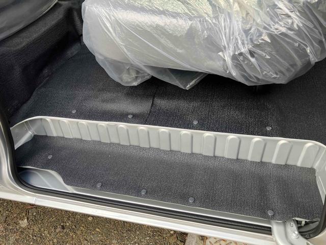 タウンエースバン ＧＬ　４ＷＤ　クリアランスソナー　衝突被害軽減システム　両側スライドドア　キーレスエントリー　アイドリングストップ　ＡＴ　ＡＢＳ　ＥＳＣ　エアコン　パワーステアリング　パワーウィンドウ（18枚目）